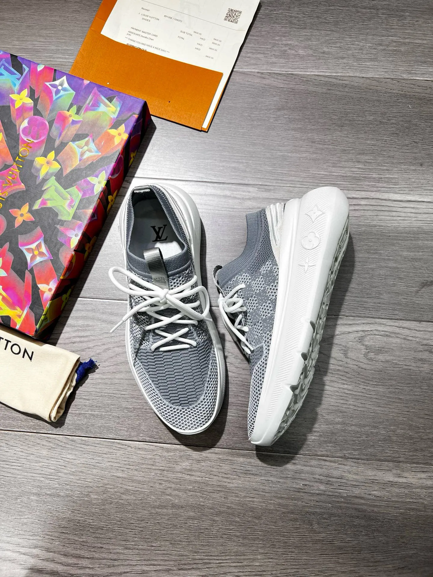 Ex-factory price: 460💰◾️▫️Lv~ Brand new low-cut men’s socks and shoes👟, made of special elastic knitted fabric consistent with the high-end original version, thickened and thickened to ensure multi-season practicality and wrinkle resistance, and will never deform or become loose after repeated stretching! It feels light and comfortable on your feet! Four colors available, Size: 38-45 (45 is custom-made and cannot be returned or exchanged)